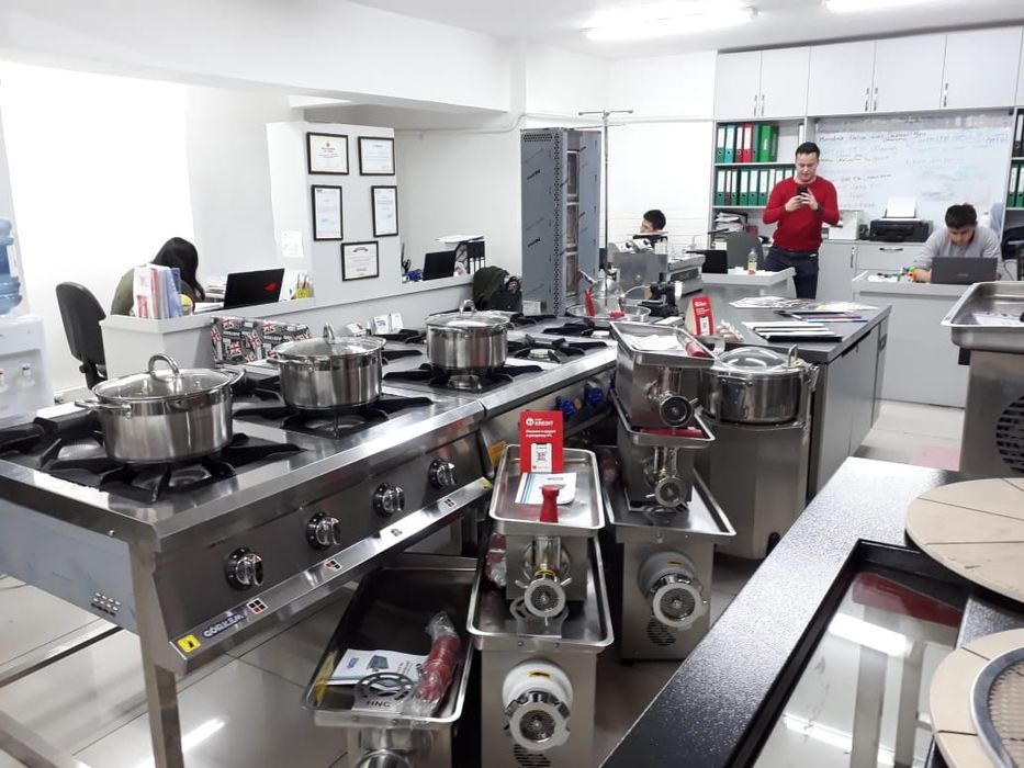 Профессиональные Кухонное оборудование