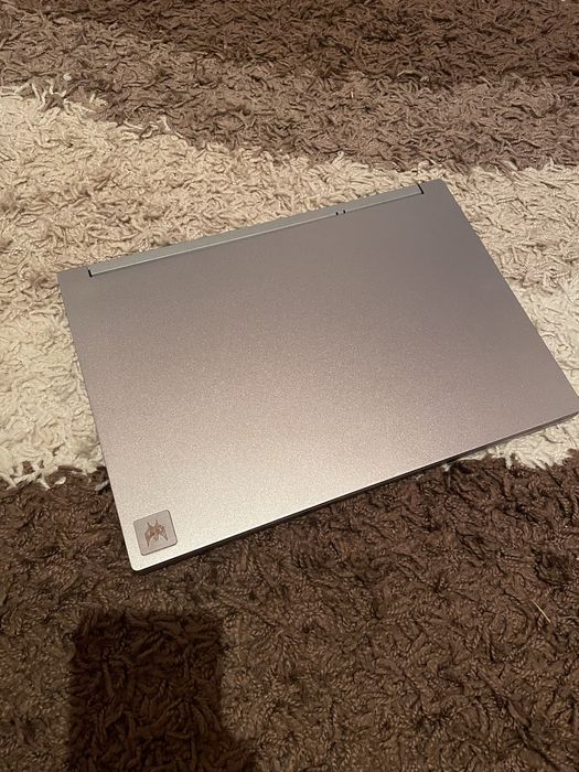 Acer Predator Triton 300SE