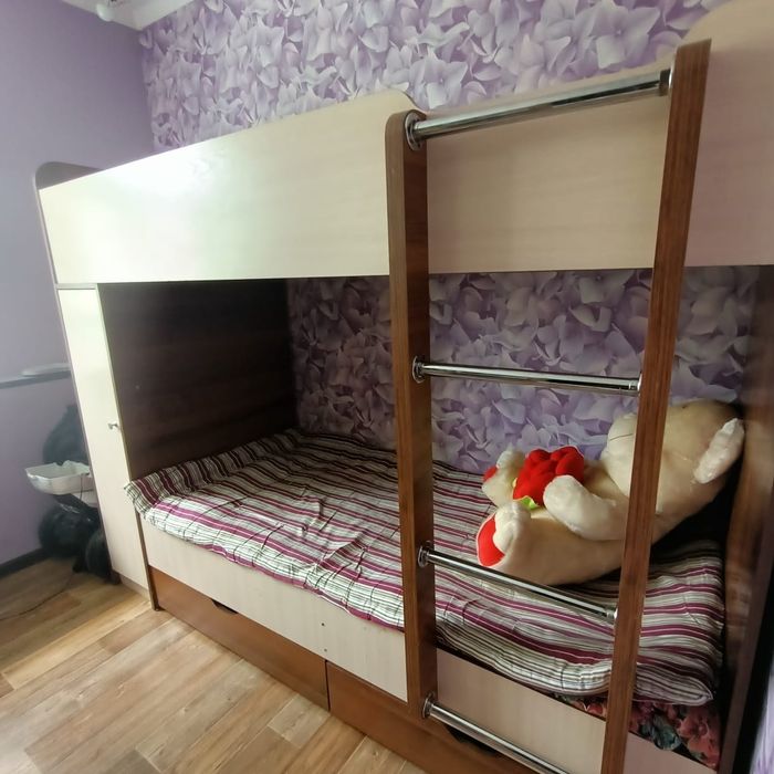 Детская двух ярусная кровать