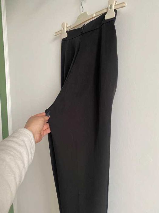 Costum / compleu botez /cununie pene si broderie neagra pantalon negru