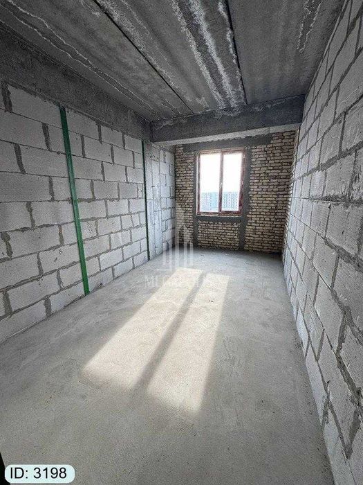 kvartira sotiladi №3198 Fayzobod masjid yangi hokimyat tarafda karopka