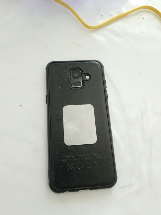 Самсунг Galaxy A6