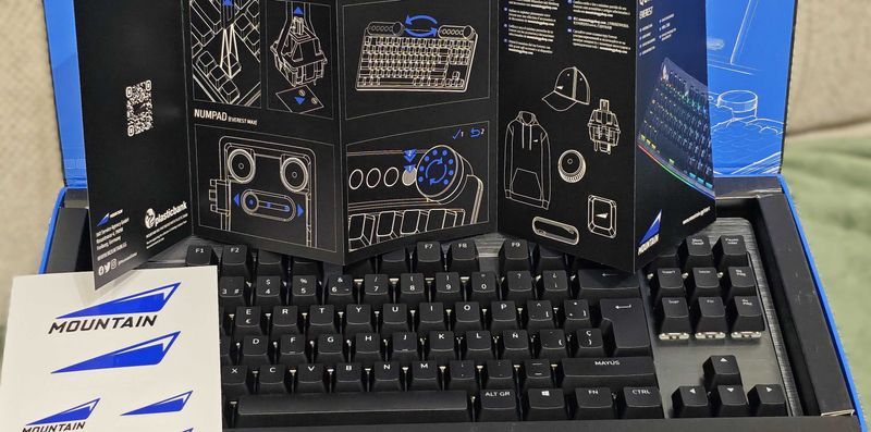 Геймърска клавиатура Mountain Everest MAX