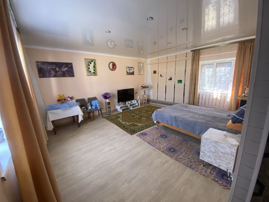 Продаются два дома с магазином