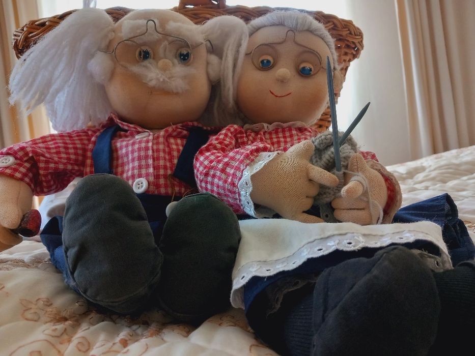 Vand mos si baba/papusi/marionete, simpatice