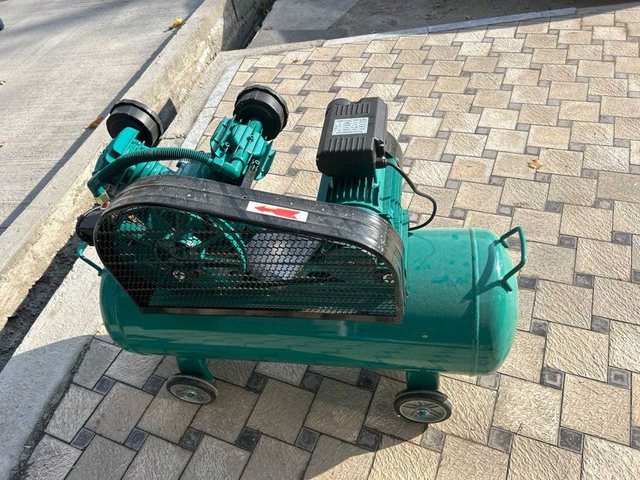 Компрессоры100л / kompressor 100l / Винтовые и поршневые компрессоры