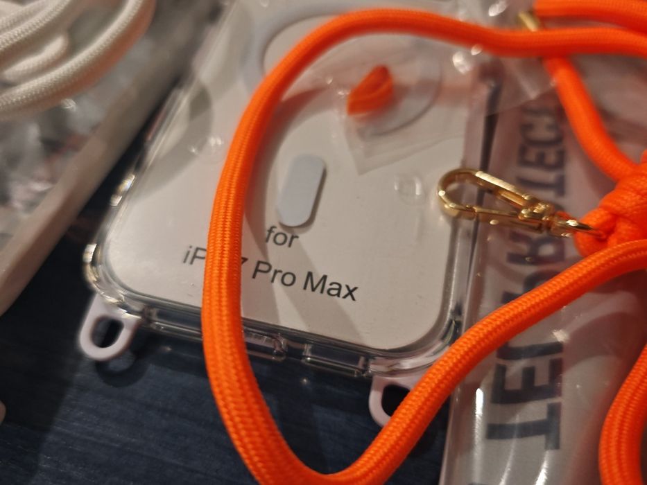 Iphone 17 Pro max Magsafe гърбове с връзки за през рамо