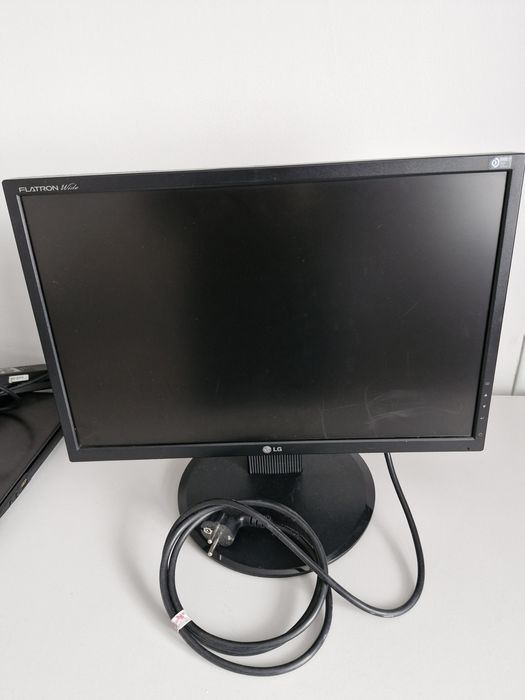 Продам аксессуары к компьютеру