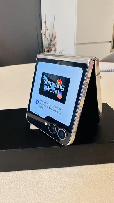 Samsung Galaxy z Flip 5 512