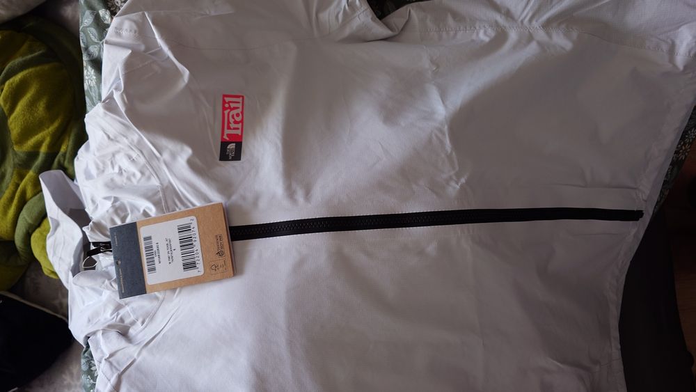 Geaca The North Face, noua, originala.