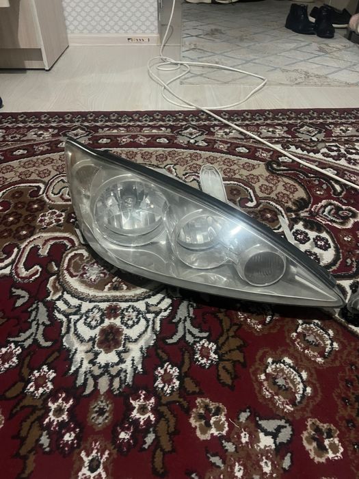 Тойота Камри 35 фары