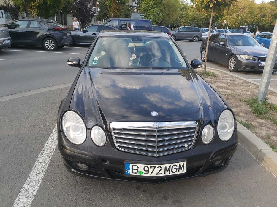 Proprietar vand mercedes E Class W 211 an 2008