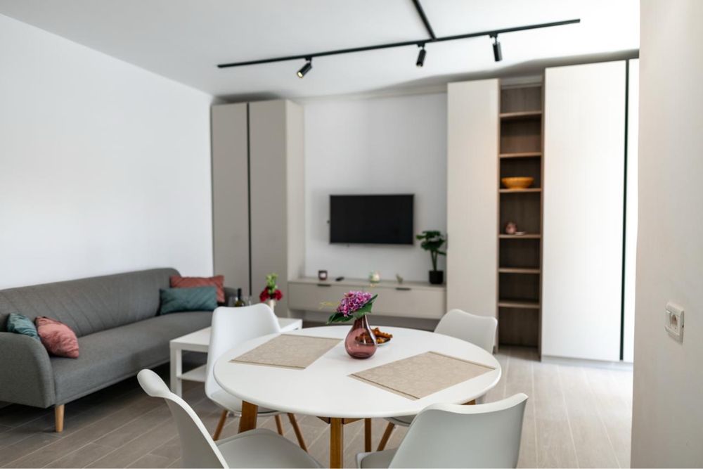 Spatiu Comercial Apartament o camera garsoniera