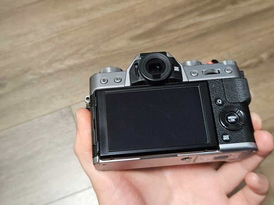Mirrorless Fujifilm X-T20, отлично състояние