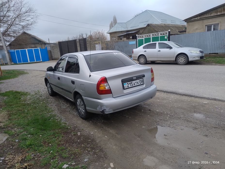 Hyundai accent 2004года