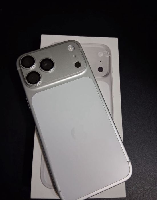 Продаю, Iphone 17 Pro Max.