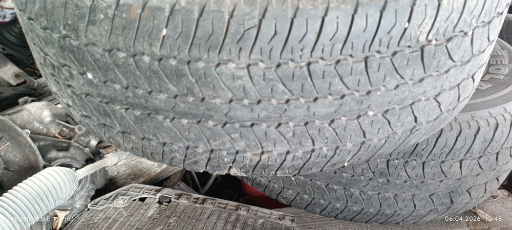Продам летнюю резину 265/65/18