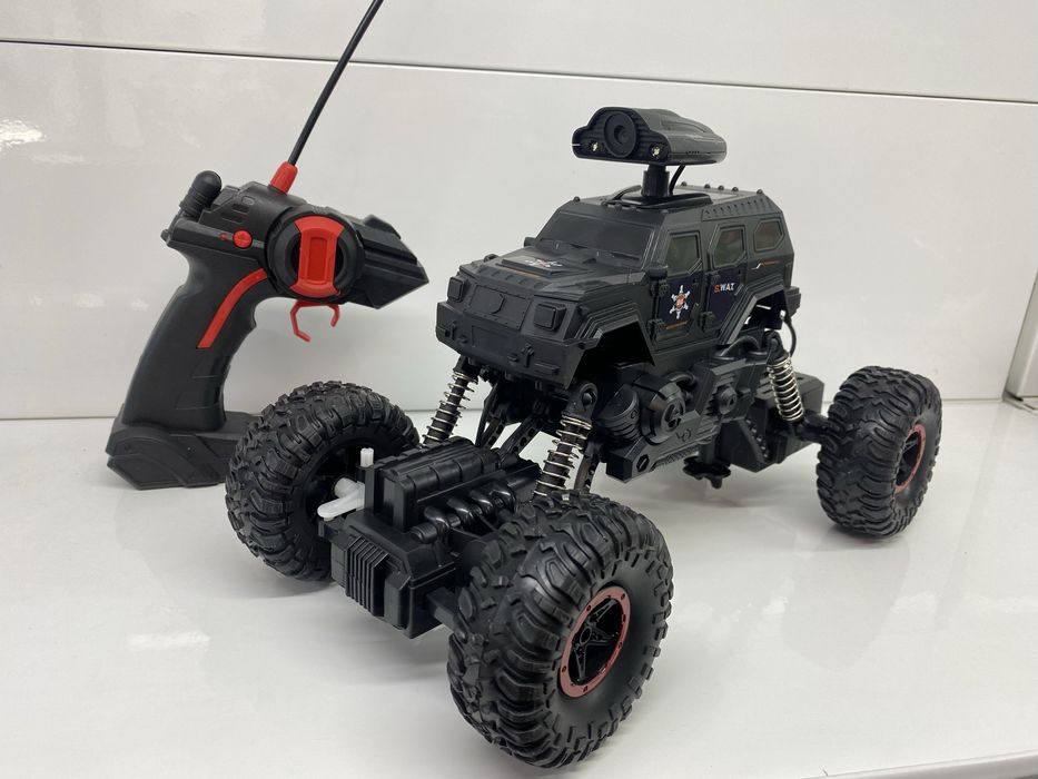 Радиоуправляемая машина.