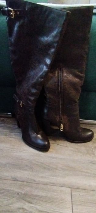 Ботуши на висок ток