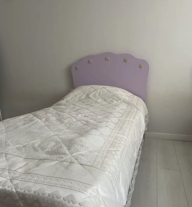 Продам подростковые кровати с матрасами фирмы Cilek (Турция) 2-штуки