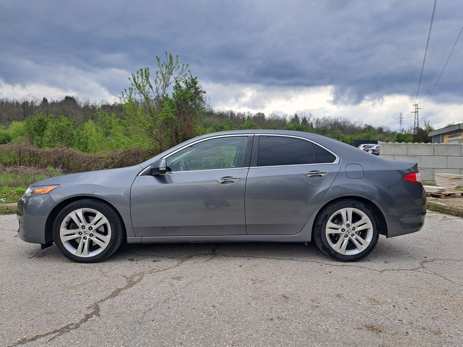 Хонда Акорд 2.4 бензин,автомат