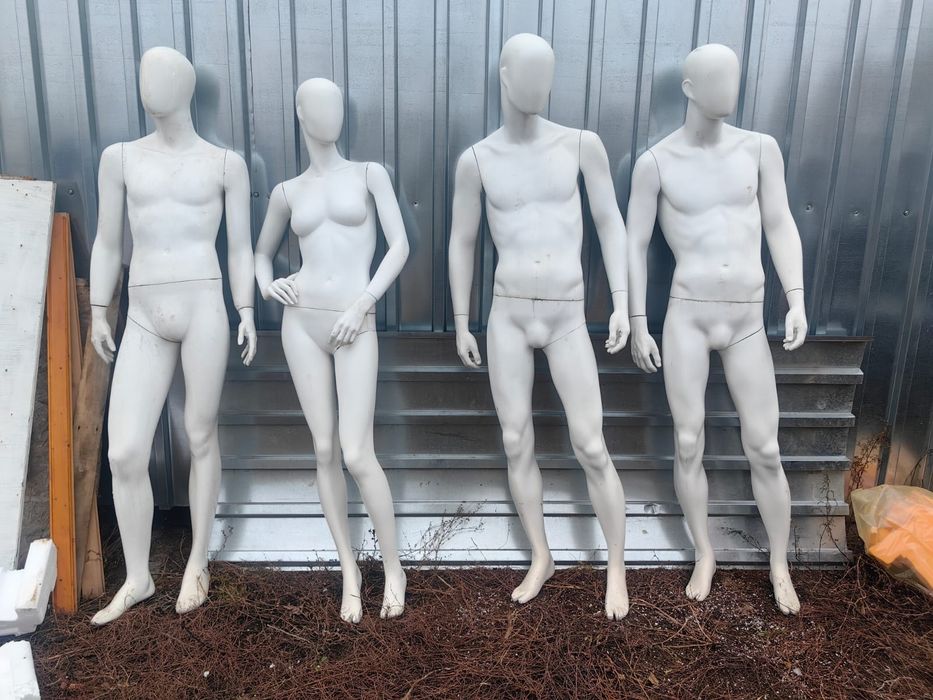 Vând manechine si diverse din fibră de sticla