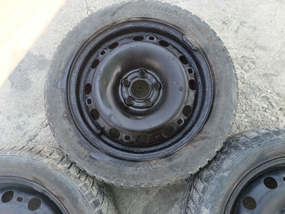 Джанти с гуми 15 цола 5х100 ЕТ43 за Ауди, VW. Шкода, Сеат - 6Q0610027M