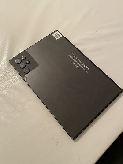 Планшет новый срочно