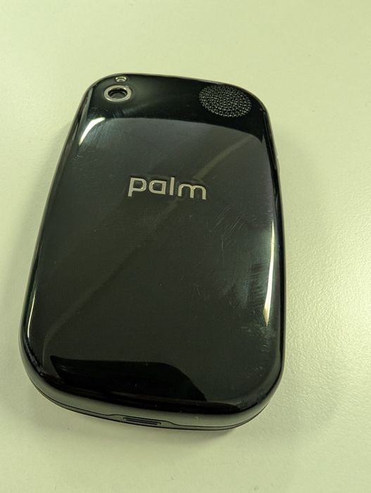 Palm Pre WebOS smartphone