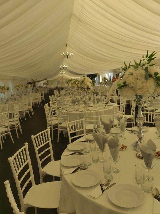 Inchiriez Cort Evenimente