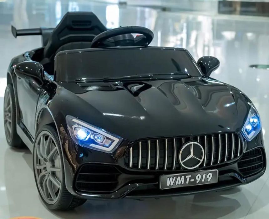 Продам игрушку машину