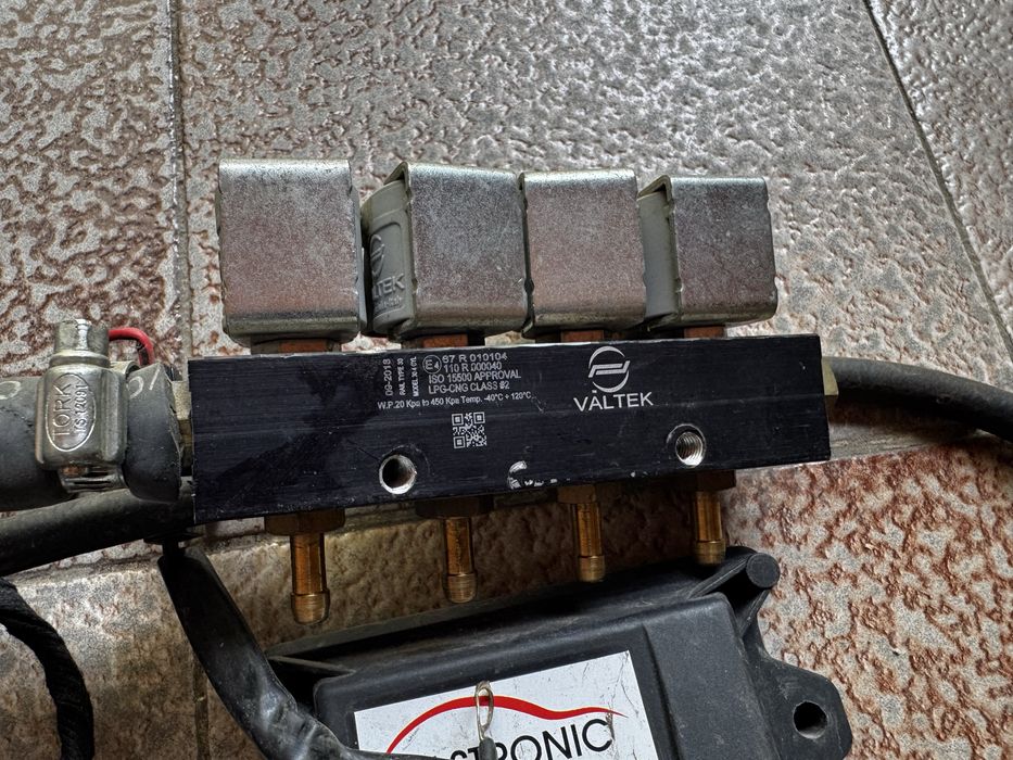 Продавам газов инжекцион Gastronic AJ-400/32