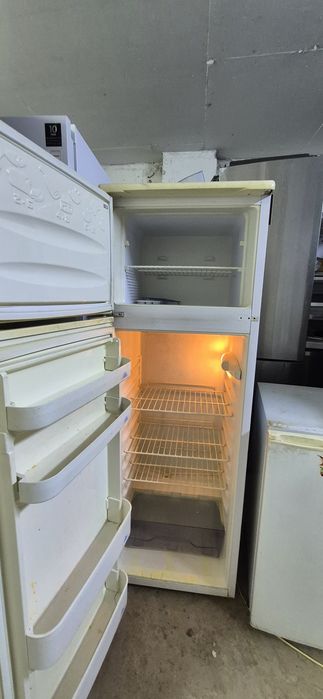 Холодильник мини офисный