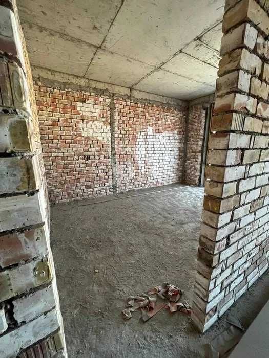 Solaris . 3/7/10, 75м2 Кушбеги, Братские срочно !!