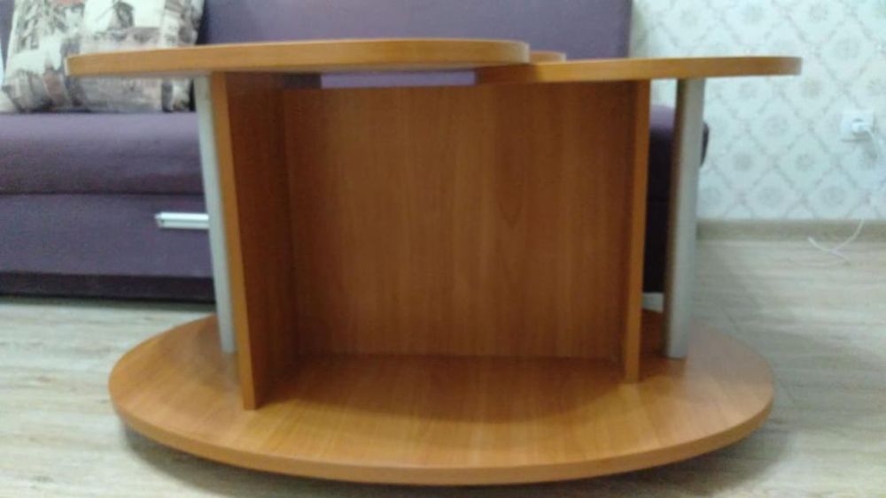 Продам журнальный столик