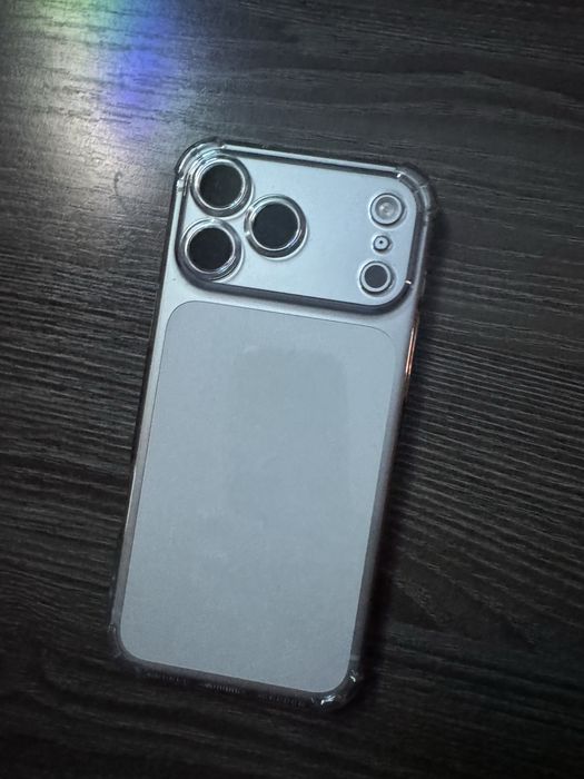 iPhone 17 pro max с гарантией