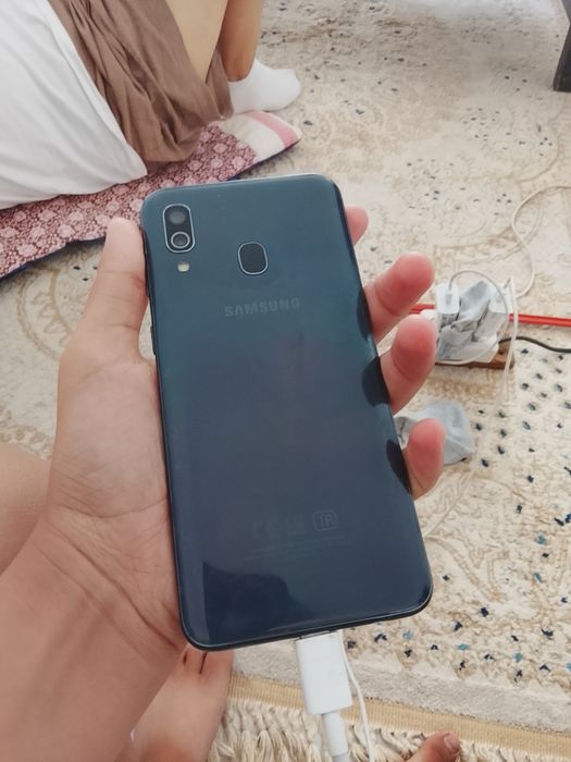 Срочно продам 2 телефона!
