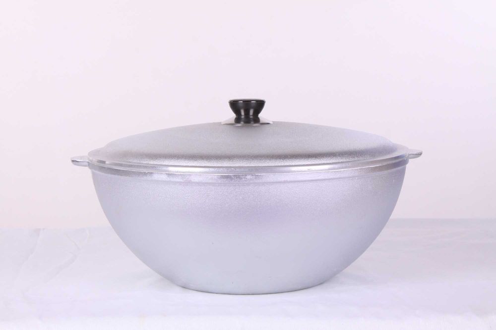 Rossiyalik erkak xotini bilan jinsiy aloqada bolganini tasvirga oldi.