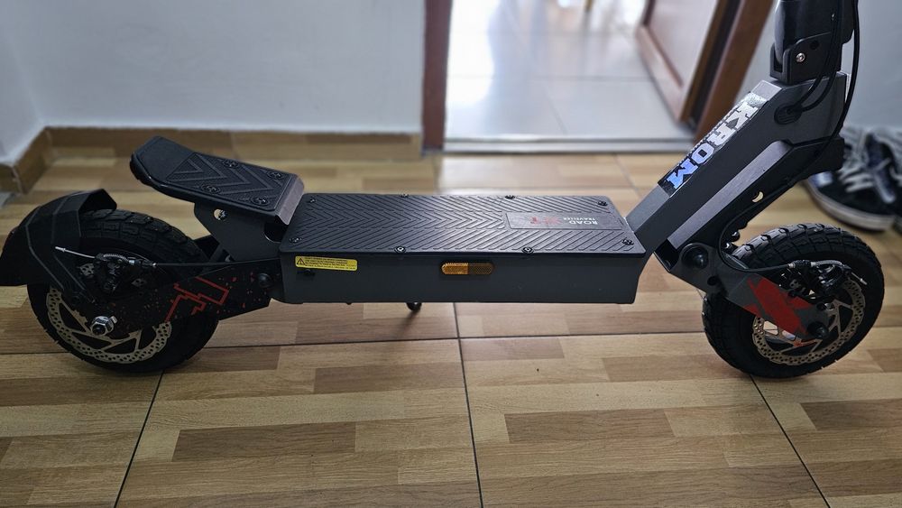 Trotinetă electrică MYRIA XT –stare excelentă – factura + garantie
