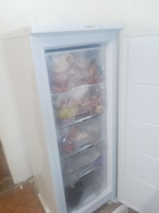 Продам морозильник