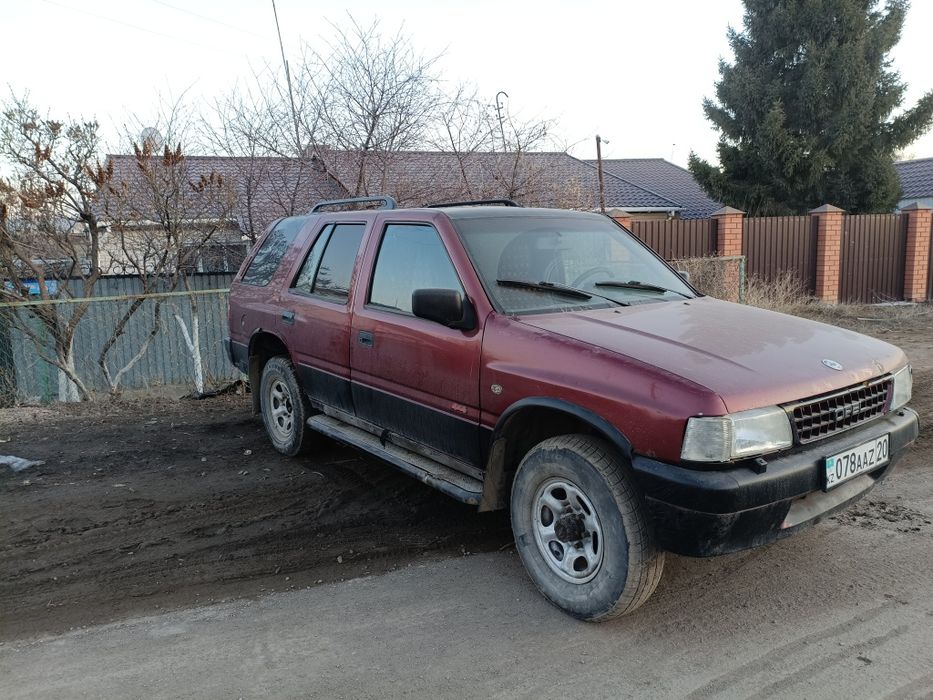 Продам машину опел фронтеро