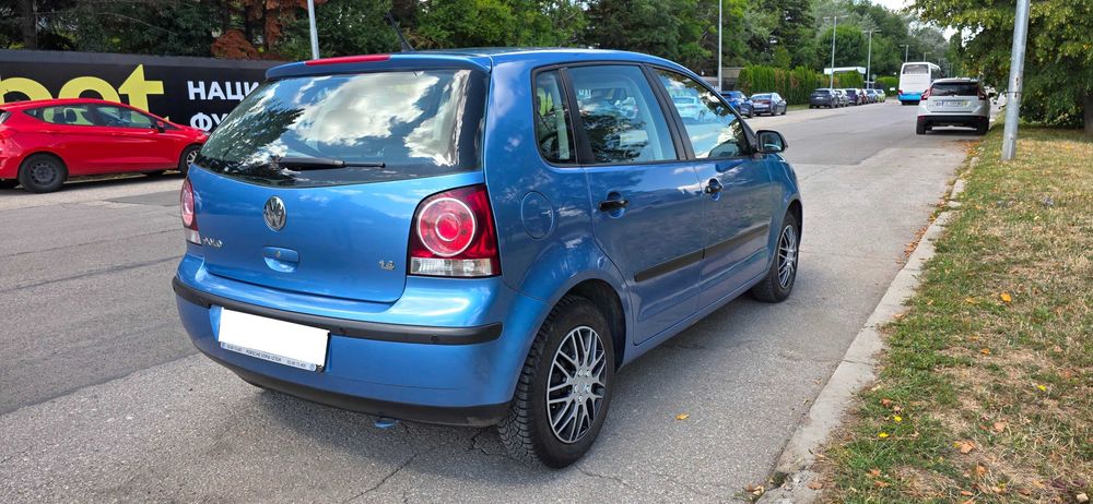 Продавам VW Polo 1.4 Тtrendline 80 к.с. бензин. РЕАЛНИ 30 600км. КАТО НОВА! 5 500 EUR