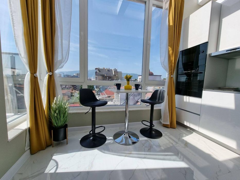 Дава се под наем Тристаен апартамент в София, Зона Б-18 - 100 кв.м за 1400 € - Снимка #4