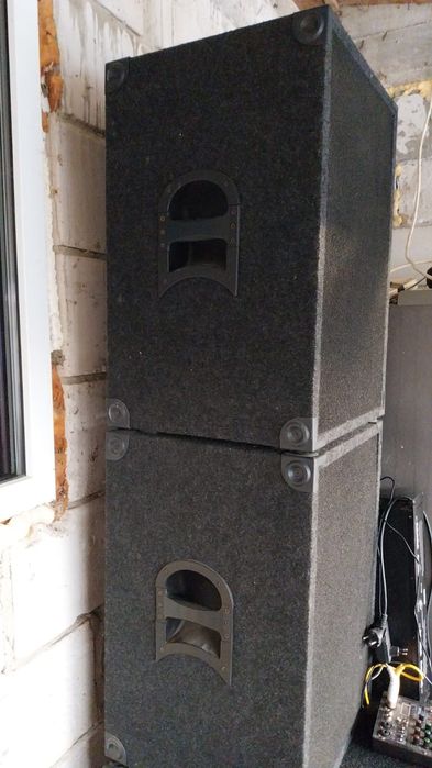 Vând doua boxe mari