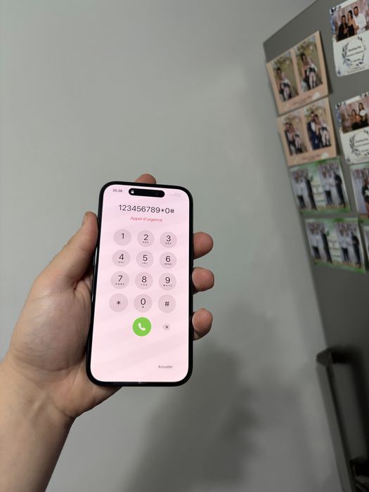 Vand iphone 16 pentru piese