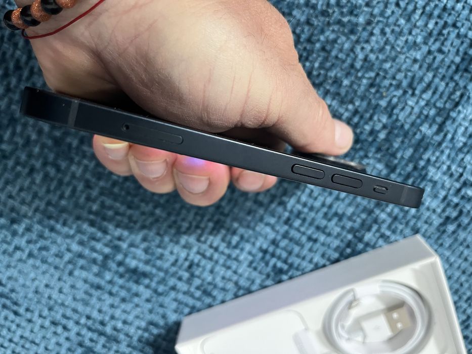 Iphone 13 mini 84% батерия като нов 256гб