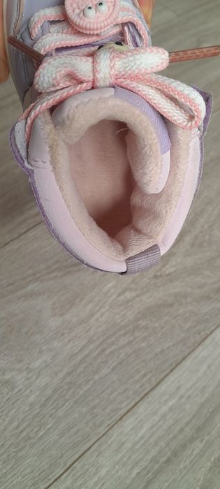 Продам детские ботинки демисезон