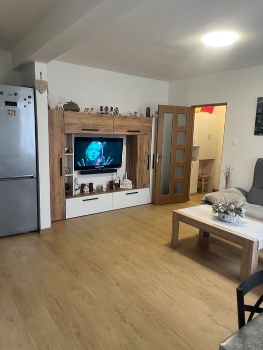 Proprietar vând apartament