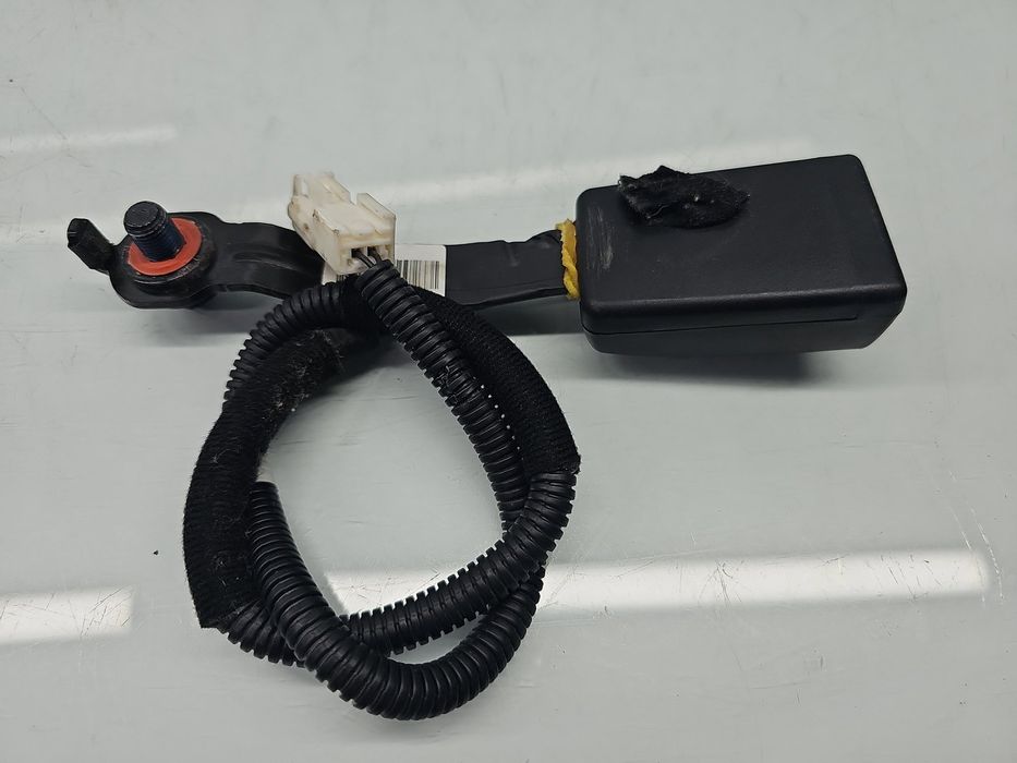 Capsa centura stanga fata KIA Ceed (JD) [Fabr 2012-2018] 88840-A2200