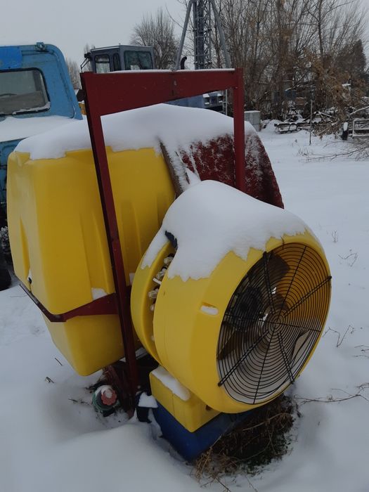 Опрыскиватель садовый